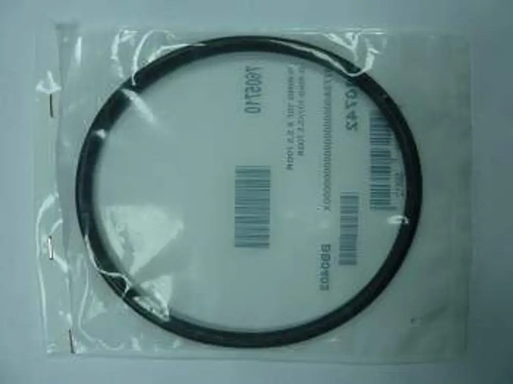 O-Ring in durchsichtiger Verpackung, mögliches Zubehörteil von Remeha. Der O-Ring hat eine runde Form und ist in schwarzer Farbe.